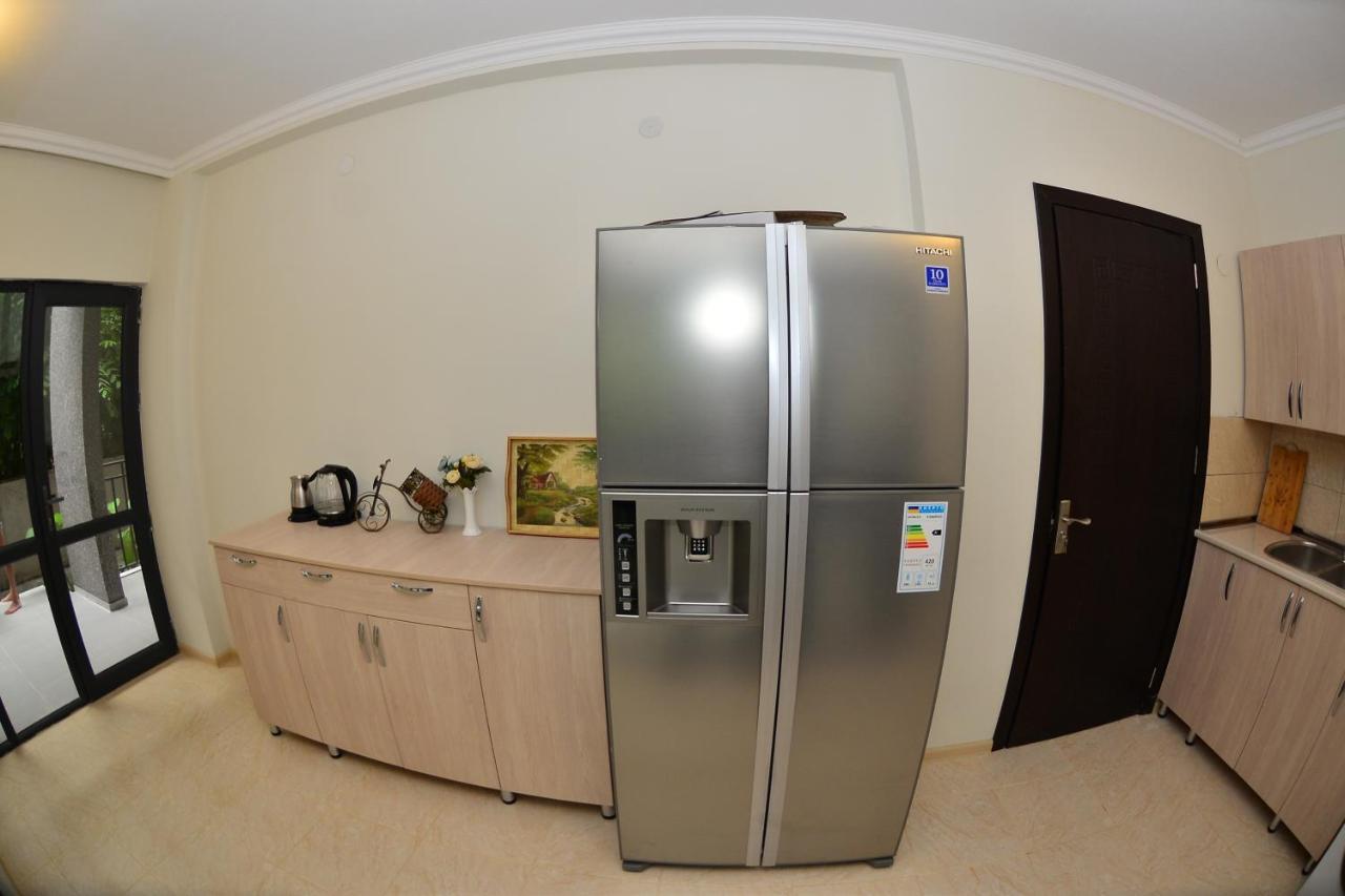 Hotel Gori Кобулети Екстериор снимка