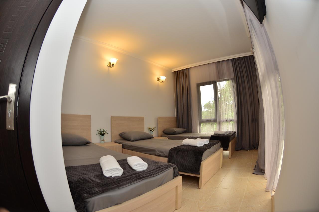 Hotel Gori Кобулети Екстериор снимка