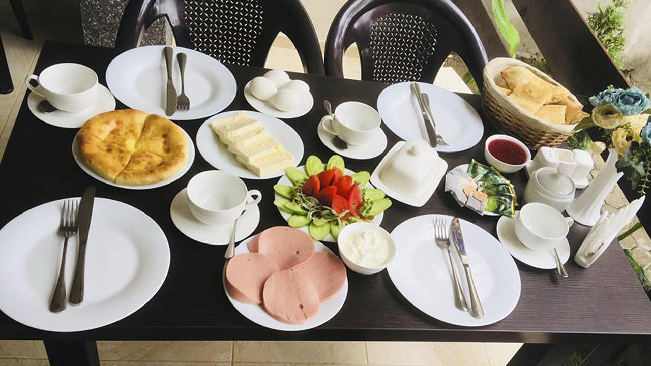 Hotel Gori Кобулети Екстериор снимка